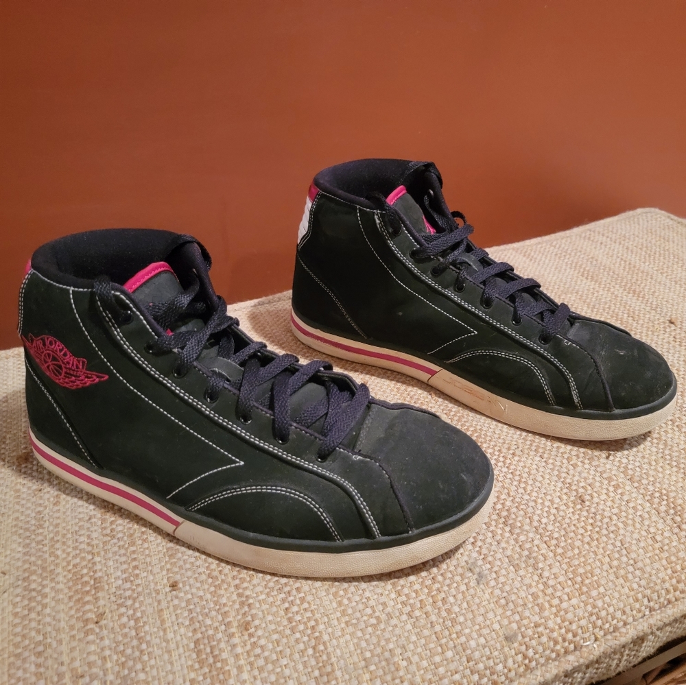 Size 10 nike air jordan 318598-011